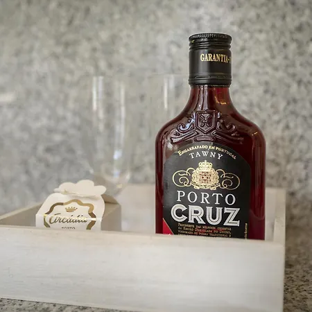 Charming Balcony In Historic Ribeira - Inside 