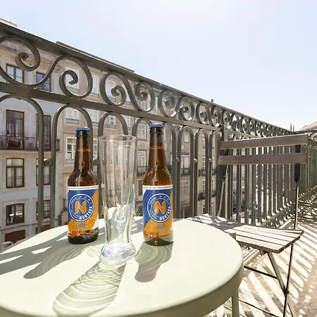 Charming Balcony In Historic Ribeira - Inside 