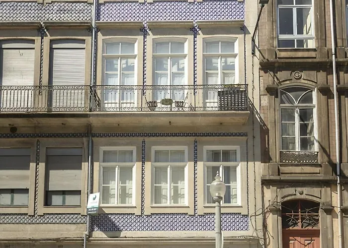 Charming Balcony In Historic Ribeira - Inside 