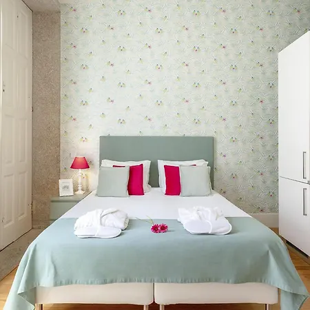 Apartment Charming Balcony In Historic Ribeira - Inside 